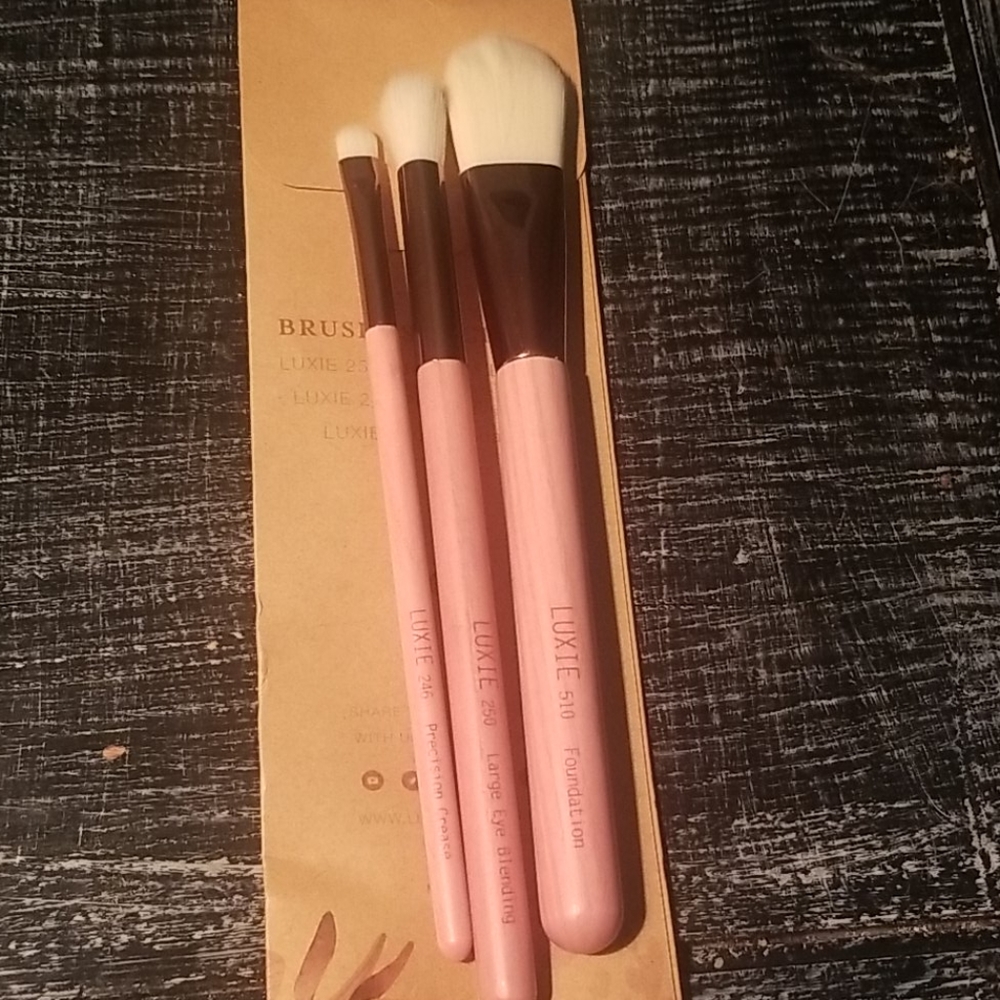 Luxie gaea brushes